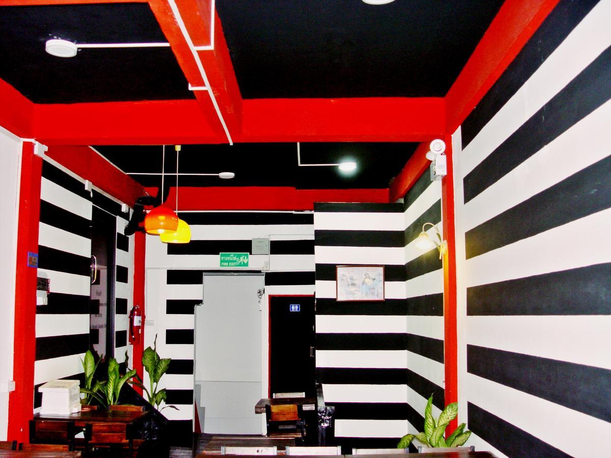 U Hostel Bangkok Exterior photo