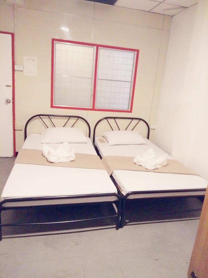 U Hostel Bangkok Exterior photo